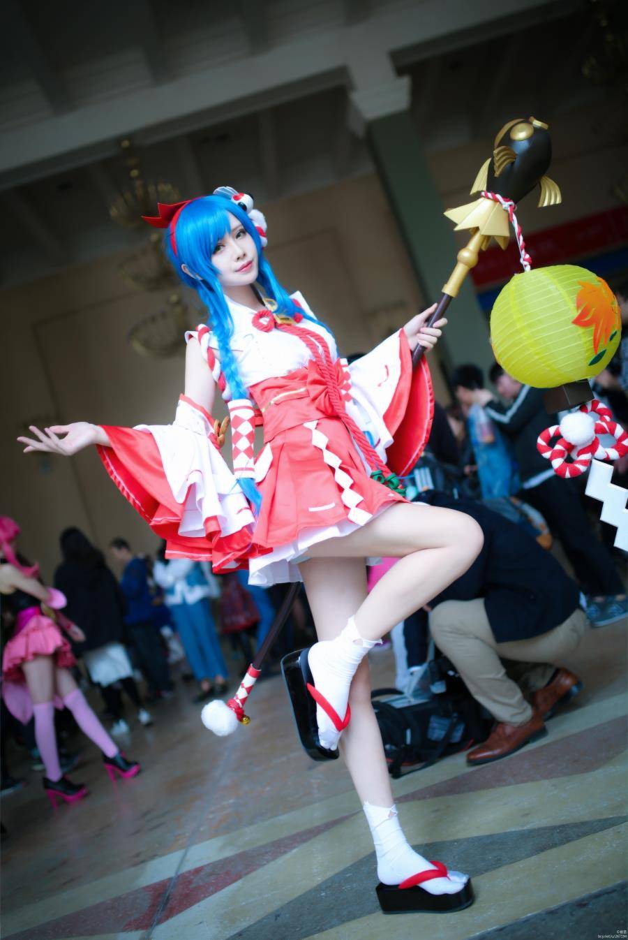 Cosplay福利/白皙性感美女王者荣耀cosplay大乔美图赏析