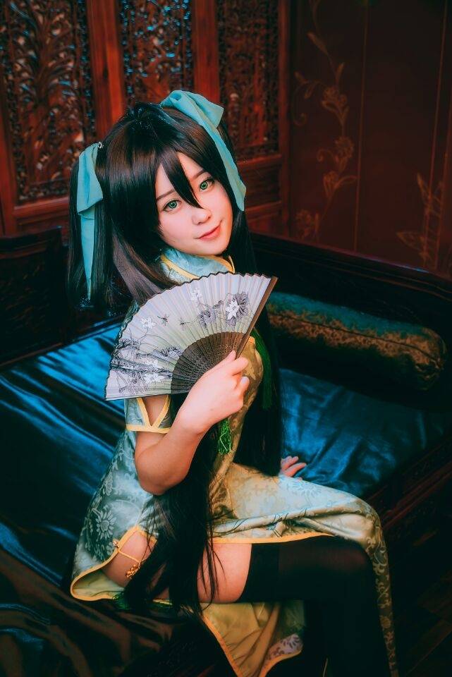 Cosplay福利/性感黑丝美女王者荣耀cosplay小乔场照