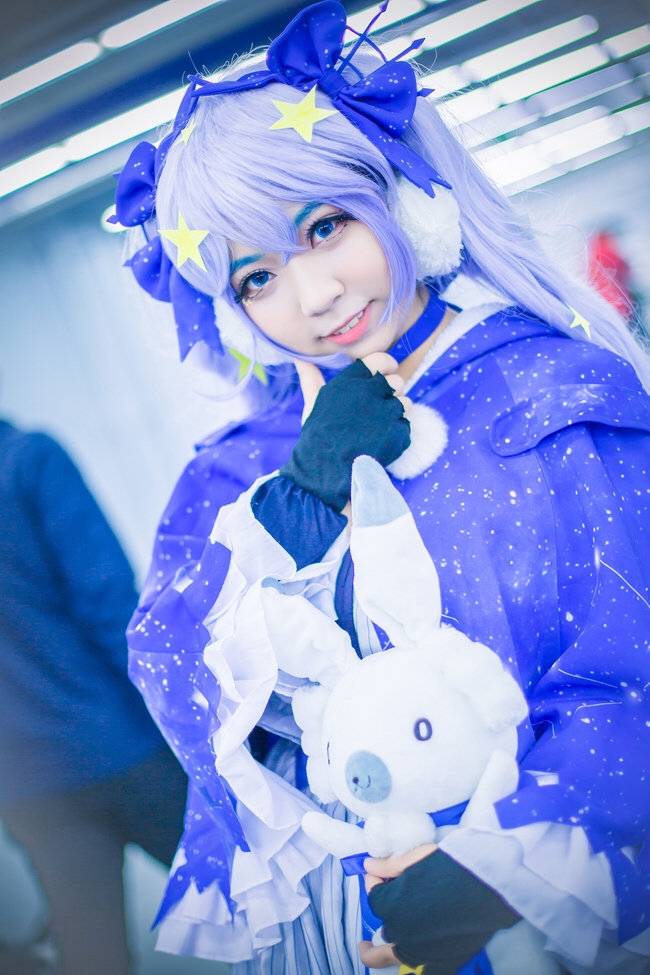 Cosplay福利/VOCALOID冬夜miku初音未来cosplay美女图片