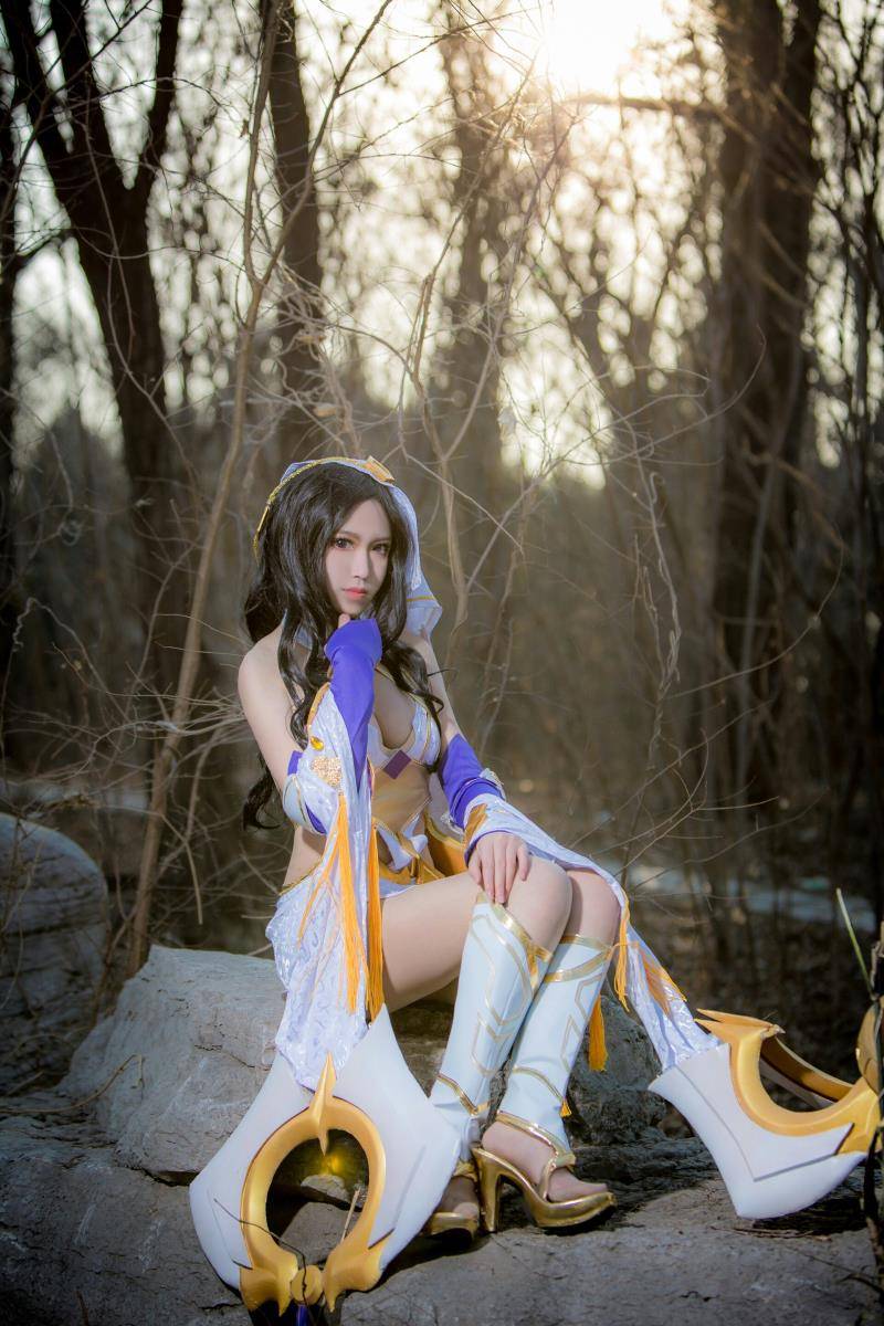Cosplay福利/御姐王者荣耀舞娘貂蝉cos美图