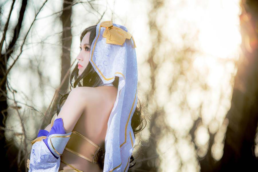 Cosplay福利/御姐王者荣耀舞娘貂蝉cos美图