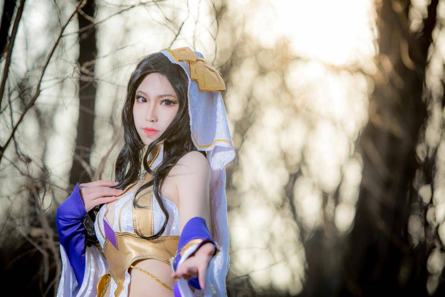 Cosplay福利/御姐王者荣耀舞娘貂蝉cos美图