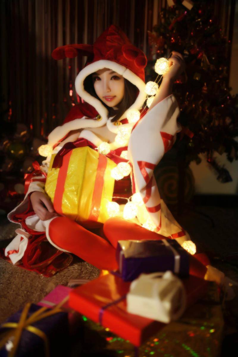 Cosplay福利/王者荣耀美女玩家cos貂蝉圣诞恋歌图片
