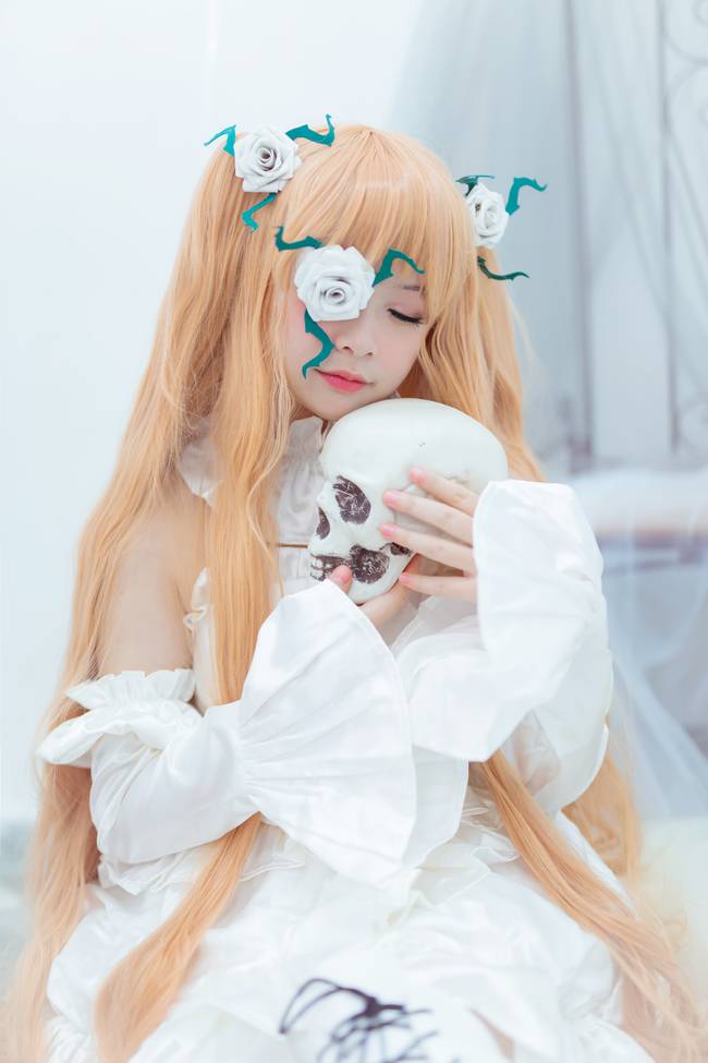 Cosplay福利/可人萝莉蔷薇少女雪华绮晶cosplay写真美图