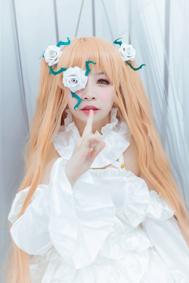 Cosplay福利/可人萝莉蔷薇少女雪华绮晶cosplay写真美图