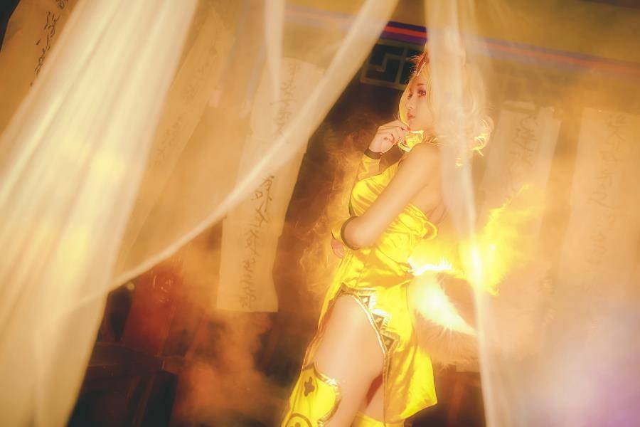 Cosplay福利/火辣美女王者荣耀cos妲己美女图片