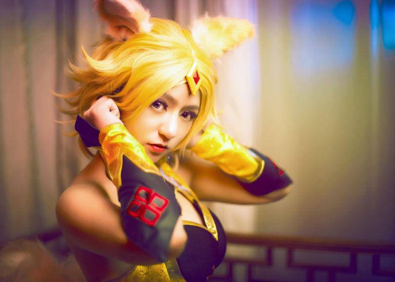 Cosplay福利/性感巨乳美女王者荣耀妲己cos美女图片