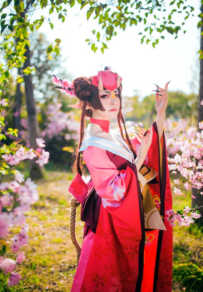 Cosplay福利/可爱萝莉阴阳师cosplay桃花妖觉醒唯美图片