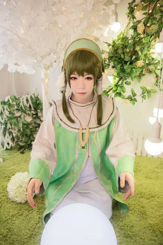 Cosplay福利/深渊传说导师伊昂白丝美女cosplay图片
