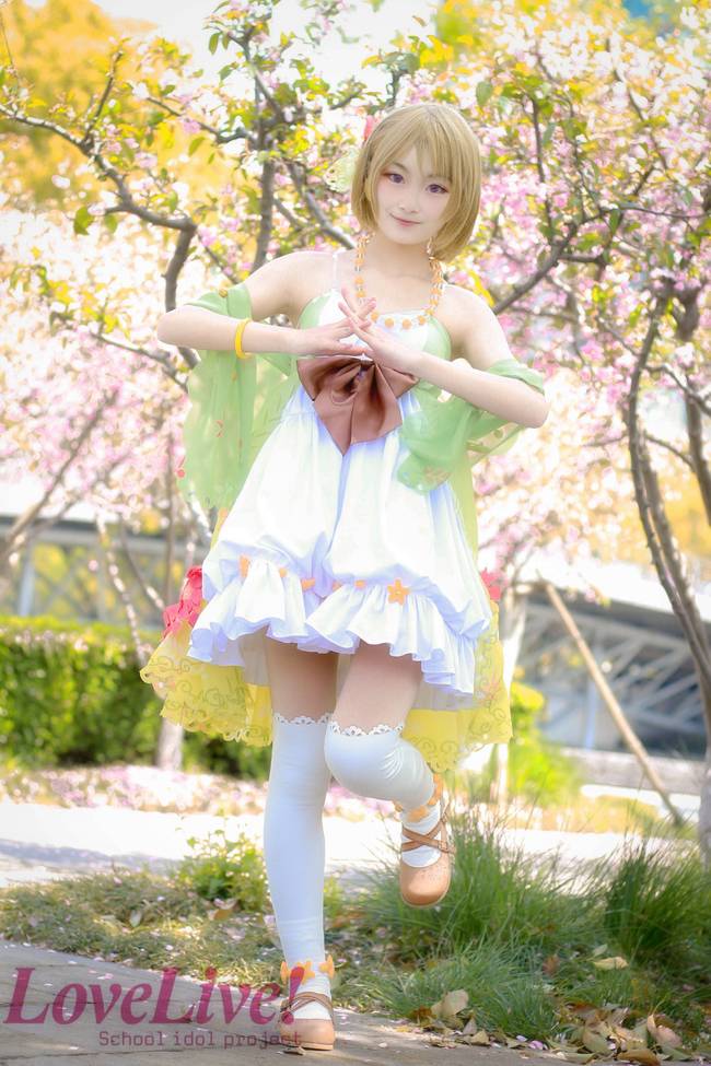 Cosplay福利/LoveLive!乐器洋装小泉花阳cosplay美女