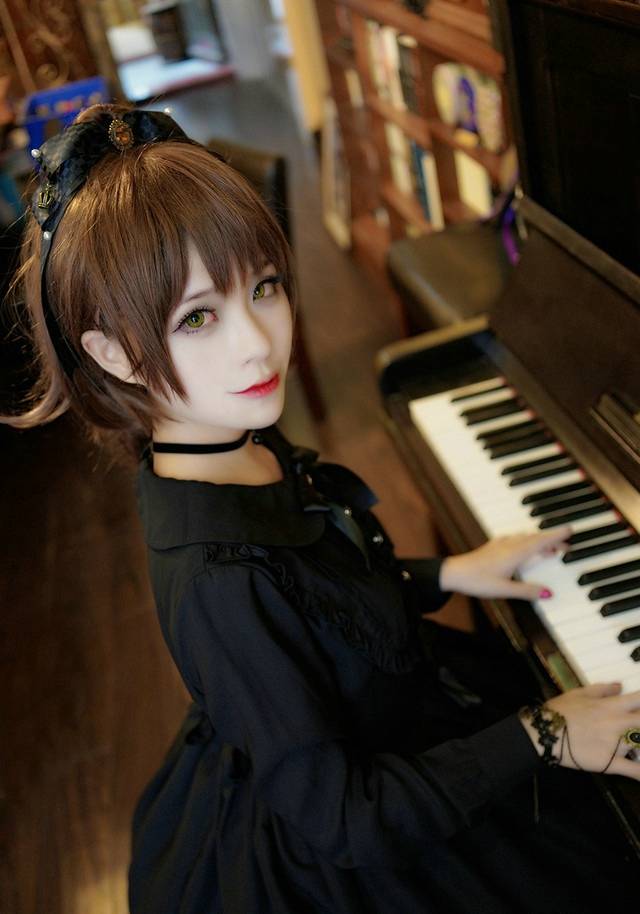 Cosplay福利/清纯美女可爱甜美百合cosplay唯美图片