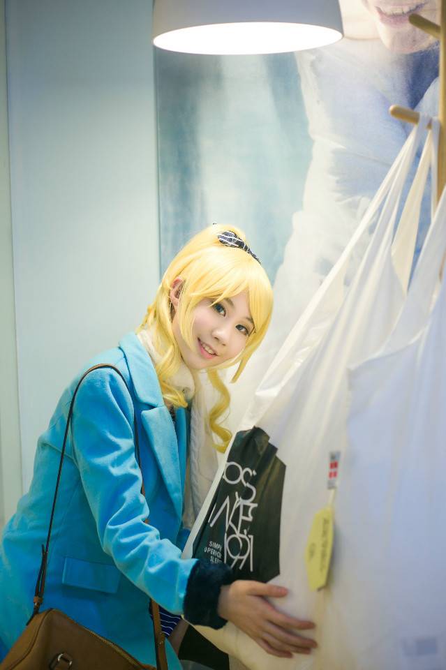 Cosplay福利/lovelive!绚濑绘里丝袜美腿街头时尚cosplay美图