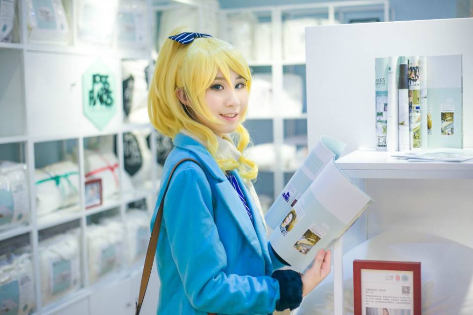Cosplay福利/lovelive!绚濑绘里丝袜美腿街头时尚cosplay美图