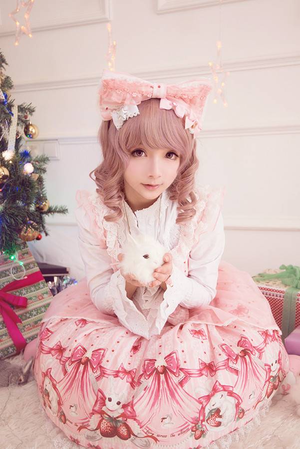 Cosplay福利/日本超人气模特益若翼动漫女主cosplay粉色系美图