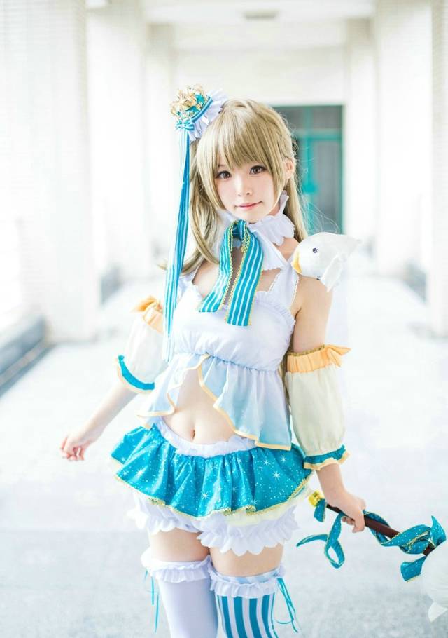 Cosplay福利/南小鸟打歌服觉醒cosplay美女图片