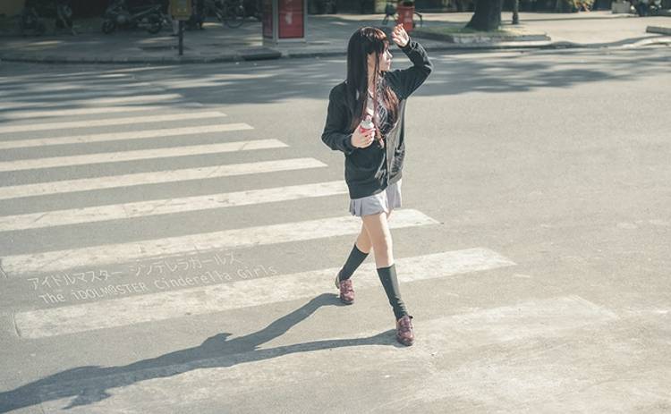 Cosplay福利/偶像大师灰姑娘女孩涉谷凛制服黑丝袜cos图片