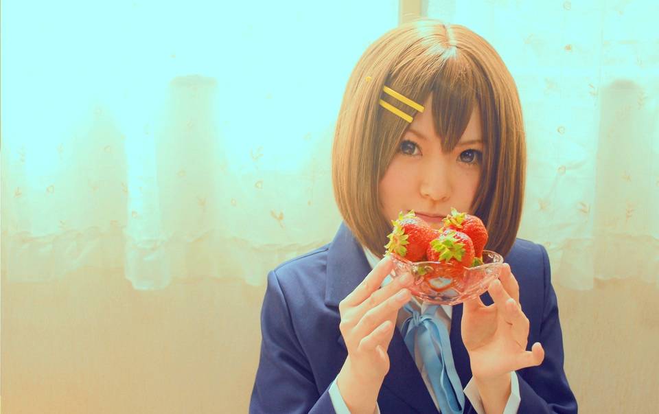 Cosplay福利/轻音少女cosplay平泽唯显制服萝莉美图