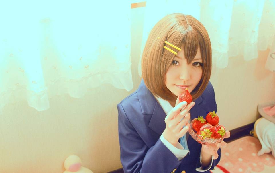 Cosplay福利/轻音少女cosplay平泽唯显制服萝莉美图