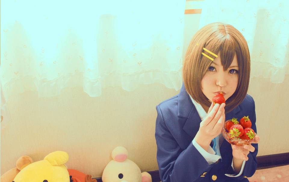 Cosplay福利/轻音少女cosplay平泽唯显制服萝莉美图