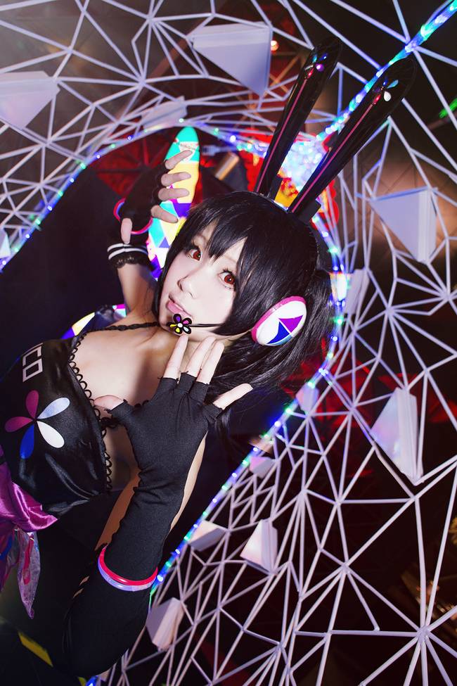 Cosplay福利/清纯萝莉电玩少女cosplay矢泽妮可美图