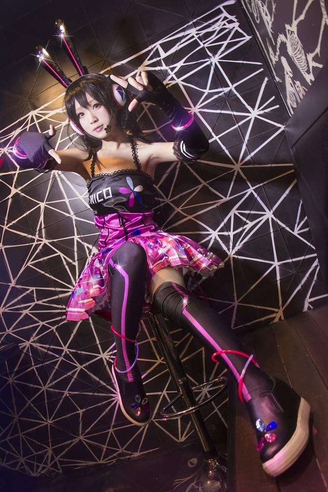 Cosplay福利/清纯萝莉电玩少女cosplay矢泽妮可美图