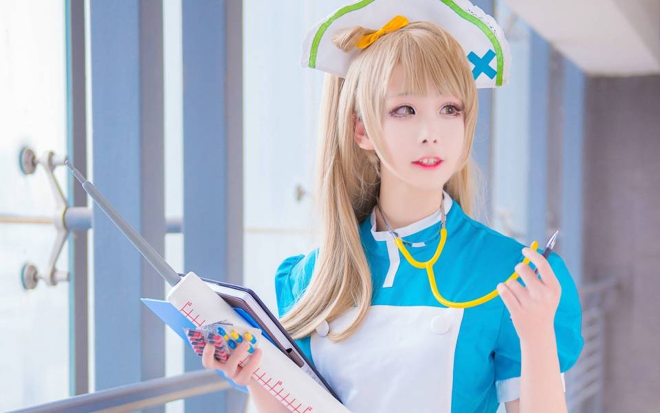 Cosplay福利/清纯美女cos南小鸟护士装唯美图片