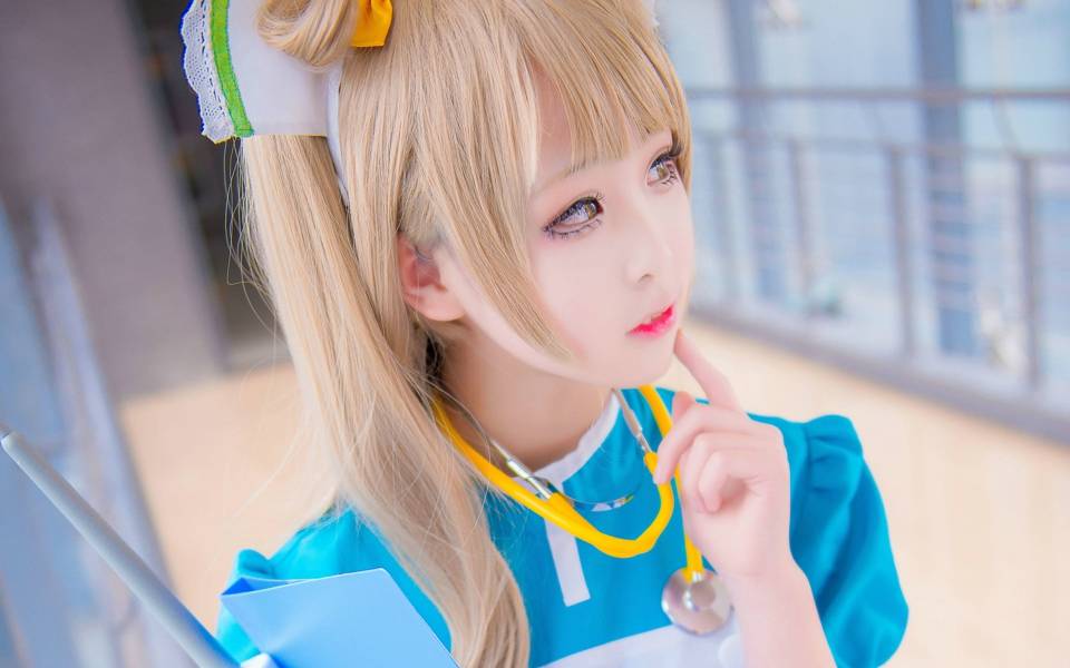 Cosplay福利/清纯美女cos南小鸟护士装唯美图片