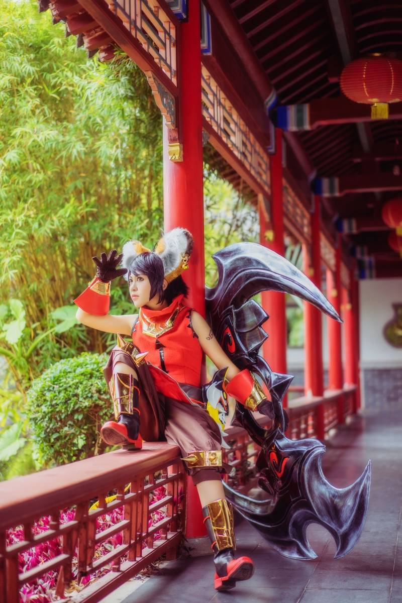 Cosplay福利/正太萝莉王者荣耀cosplay李元芳萌图