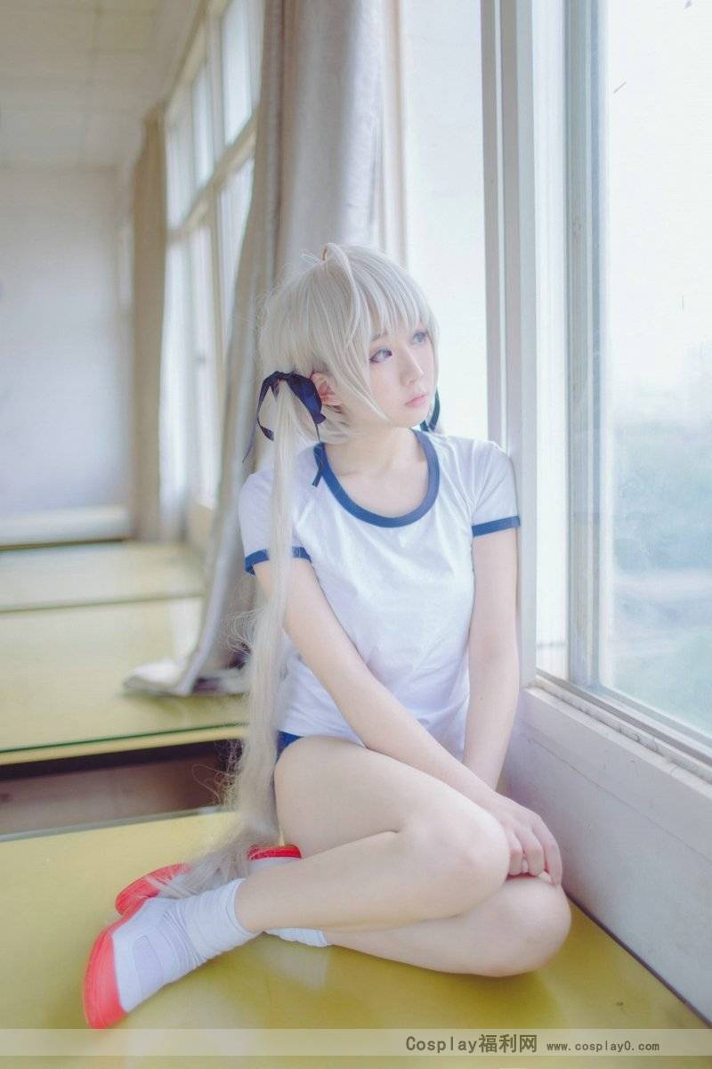 Cosplay福利/浅野菌子校服cosplay缘之空穹妹萝莉图片