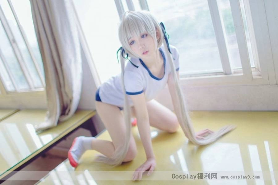 Cosplay福利/浅野菌子校服cosplay缘之空穹妹萝莉图片