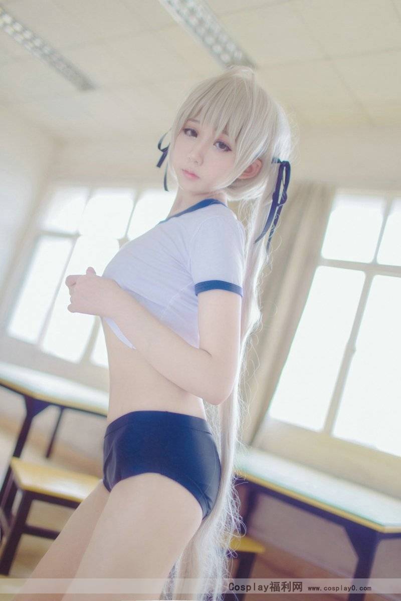 Cosplay福利/浅野菌子校服cosplay缘之空穹妹萝莉图片