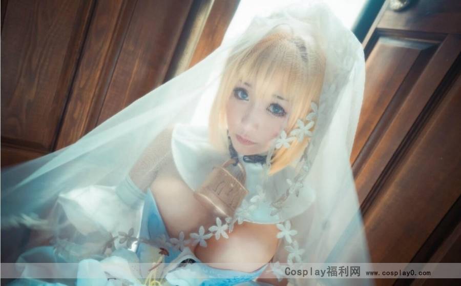 Cosplay福利/Fate/Grand Order巨乳尼禄花嫁Cosplay图片