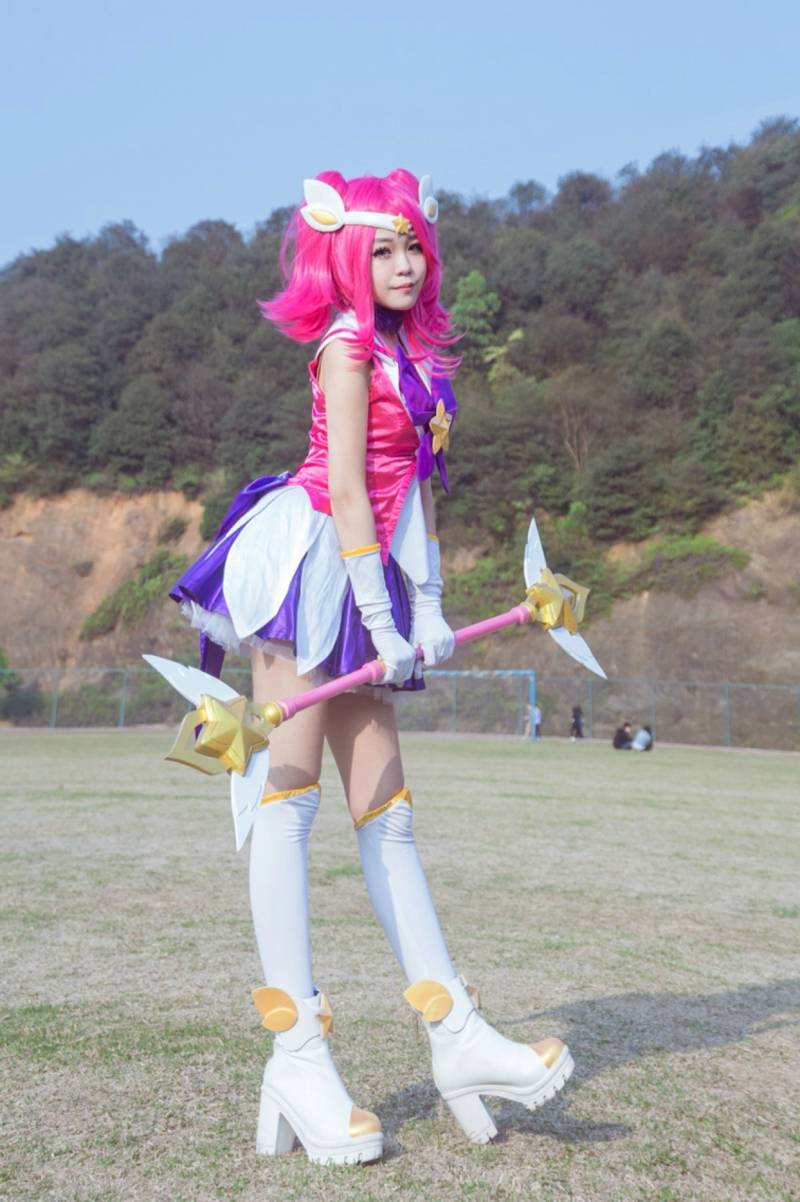 Cosplay福利/LOL英雄联盟光辉女郎拉克丝同人Cos图片