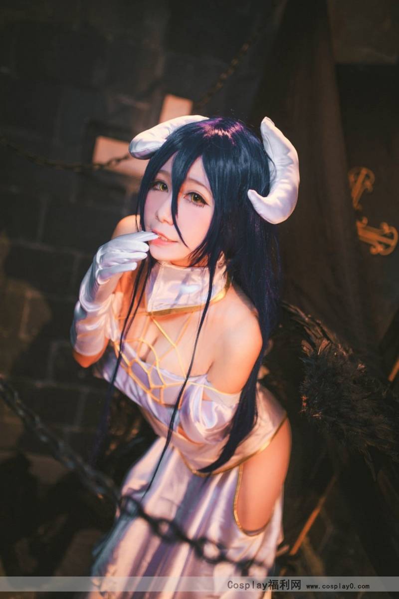 Cosplay福利/宅男女神雅儿贝德性感巨乳邪恶无圣光cos美图