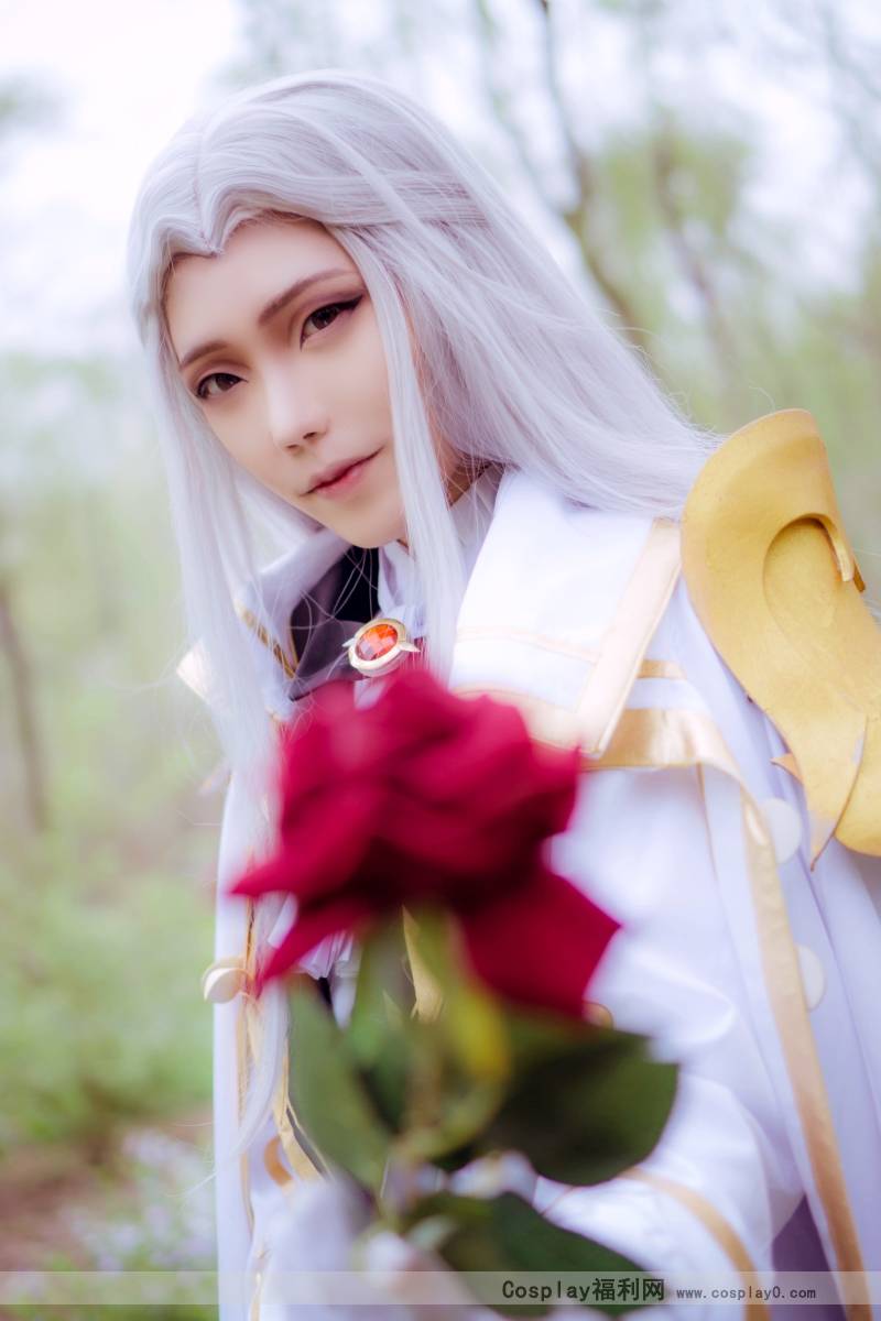 Cosplay福利/王者荣耀cosplay周瑜小乔纯白花嫁情人节真爱至上
