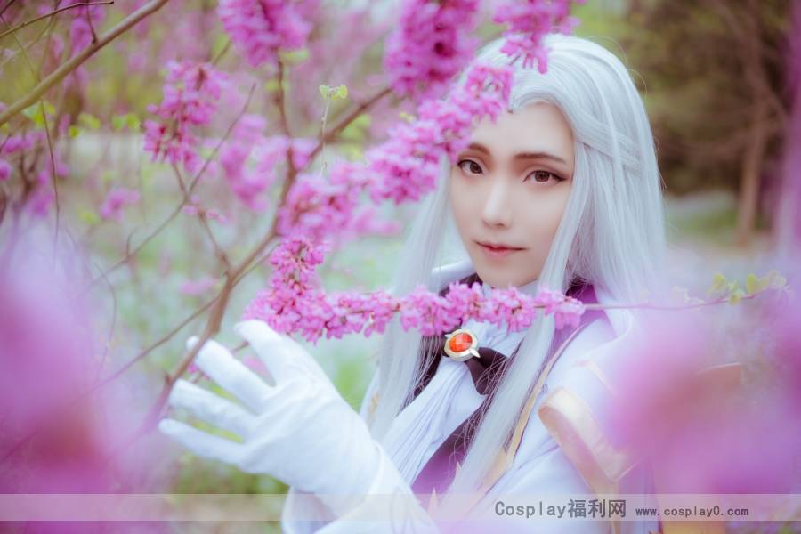 Cosplay福利/王者荣耀cosplay周瑜小乔纯白花嫁情人节真爱至上
