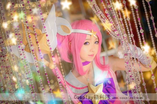 Cosplay福利/可爱萝莉《英雄联盟》拉克丝cosplay美女图片