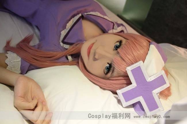 Cosplay福利/《VOCALOID》恋色病栋LUKA护士装Cos图片