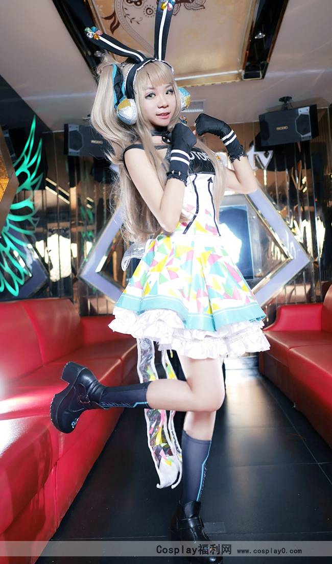 Cosplay福利/《lovelive！》南小鸟电玩觉醒Cos美女图片赏析