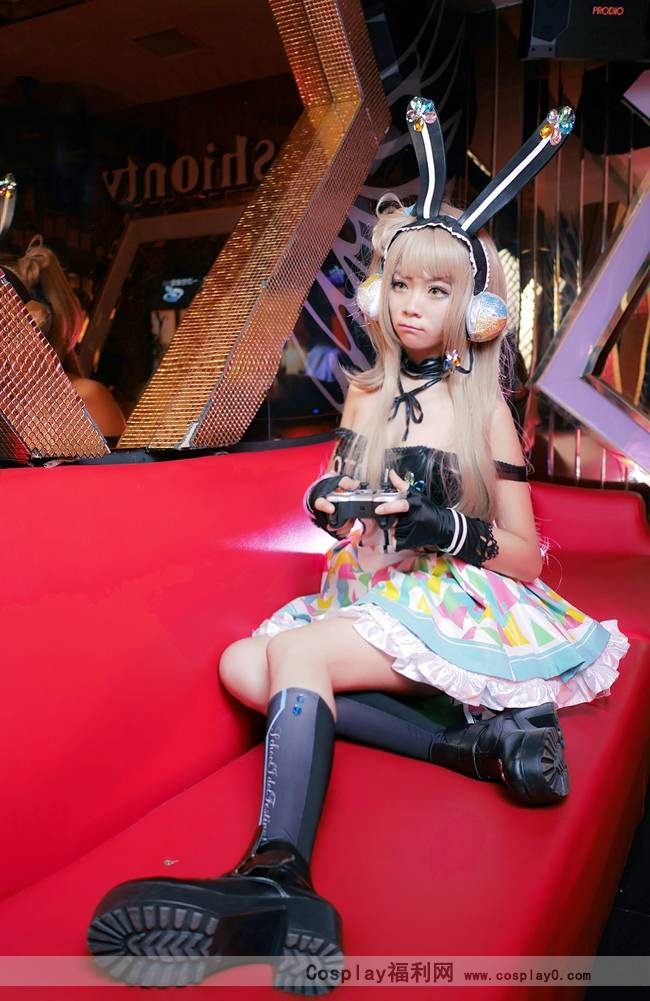 Cosplay福利/《lovelive！》南小鸟电玩觉醒Cos美女图片赏析