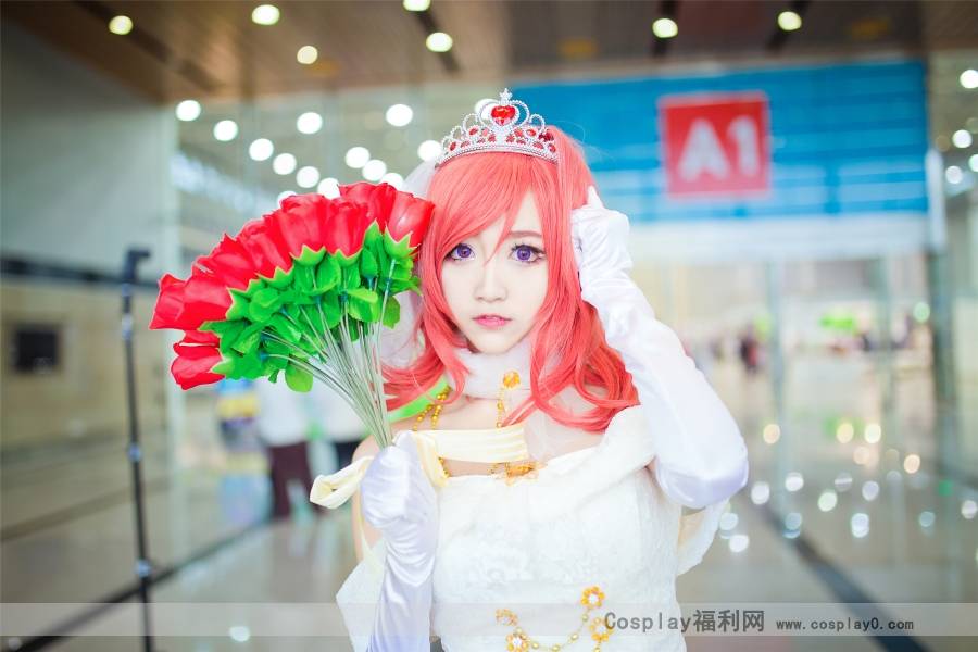Cosplay福利/啾小妍Love Live!西木野真姬婚纱觉醒cosplay场照