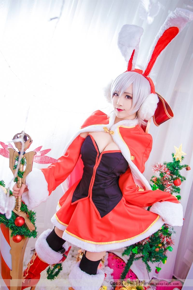 Cosplay福利/软妹啾小妍SAMA英雄联盟圣诞节锐雯cosplay美图