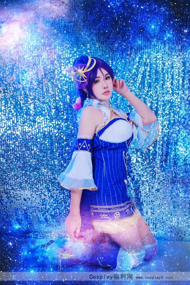 Cosplay福利/Love Live!巨乳东条希打歌服觉醒Cos美女白丝图片