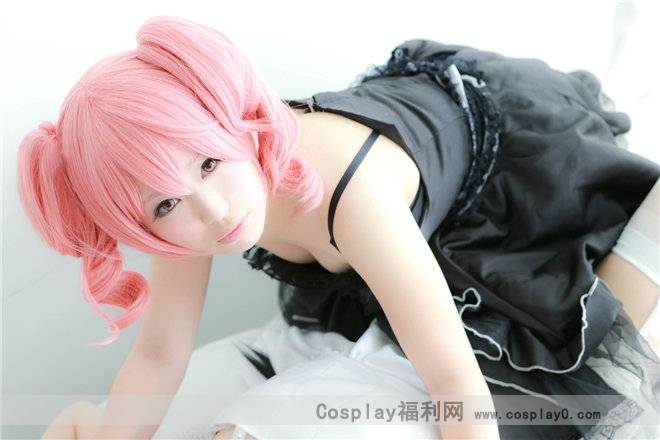 Cosplay福利/妖狐×仆SS髅髅宫歌留多情趣内衣cosplay番号
