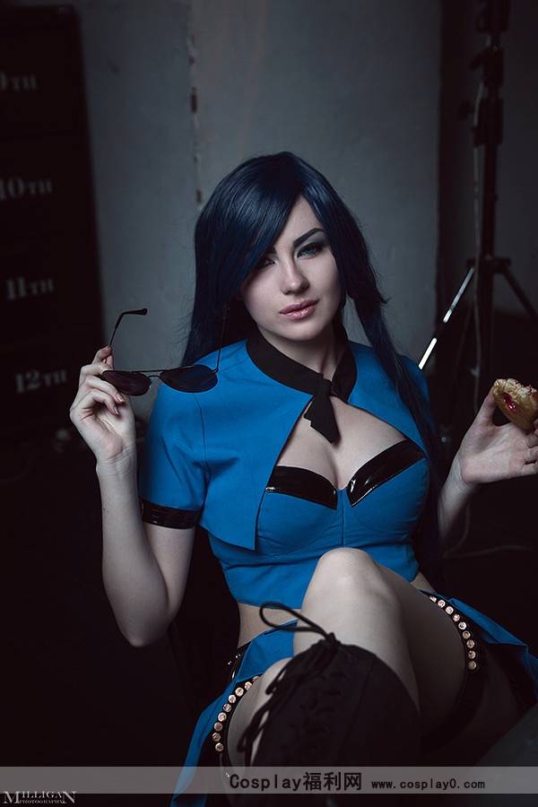 Cosplay福利/国外小姐姐上演完美诱惑 lolCos真的让人欲罢不能
