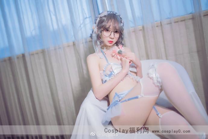 Cosplay福利/美少女疯猫ss丝袜控cosplay裸足无圣光番号