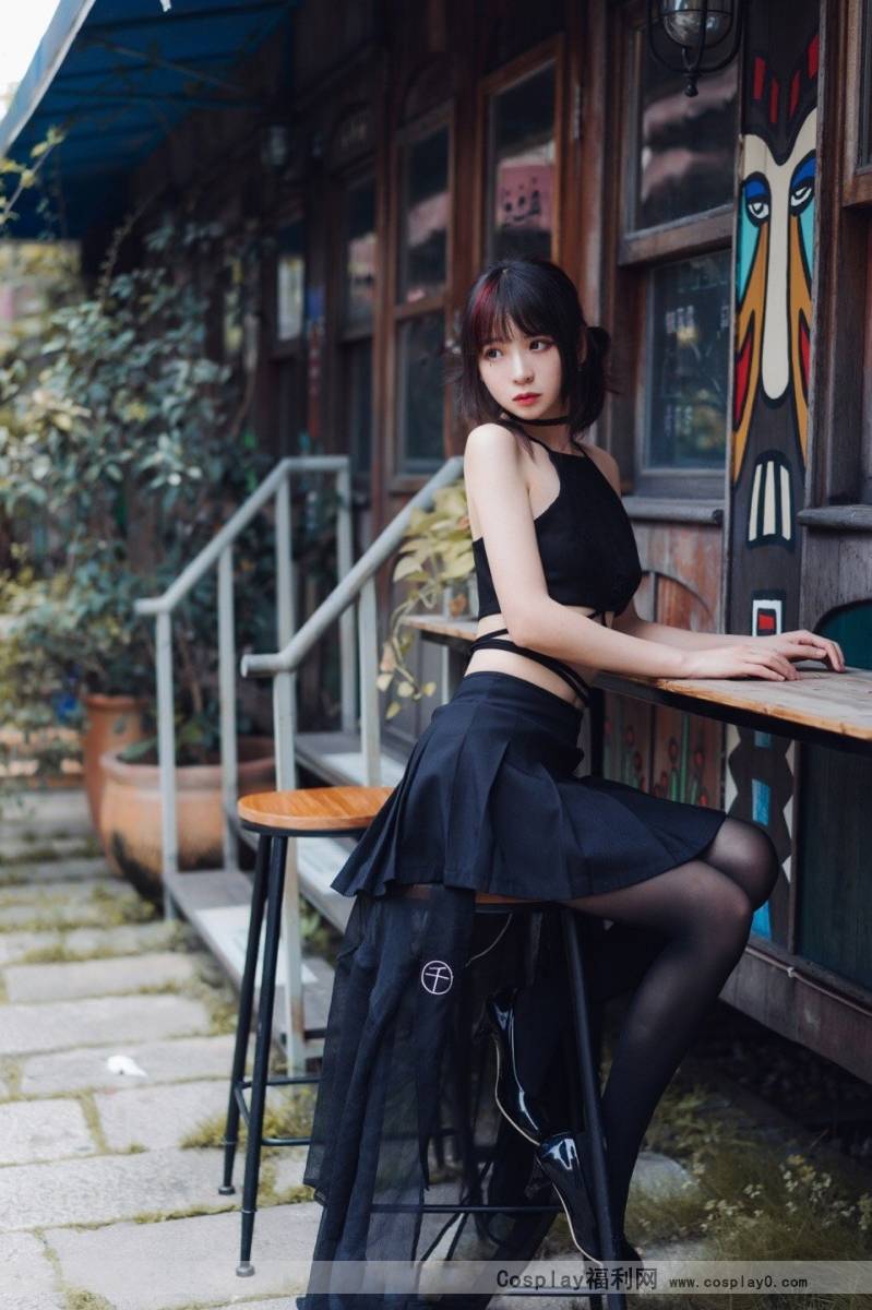 Cosplay福利/美少女疯猫ss丝袜控cosplay裸足无圣光番号