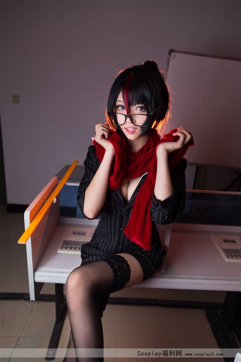 Cosplay福利/啾小妍英雄联盟无双剑姬菲奥娜女校长制服黑丝cosplay