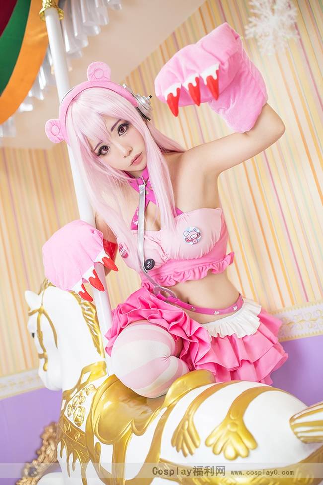 Cosplay福利/超級索尼子巨乳美臀Cos福利