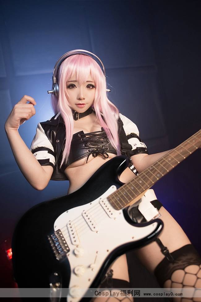 Cosplay福利/超級索尼子巨乳美臀Cos福利